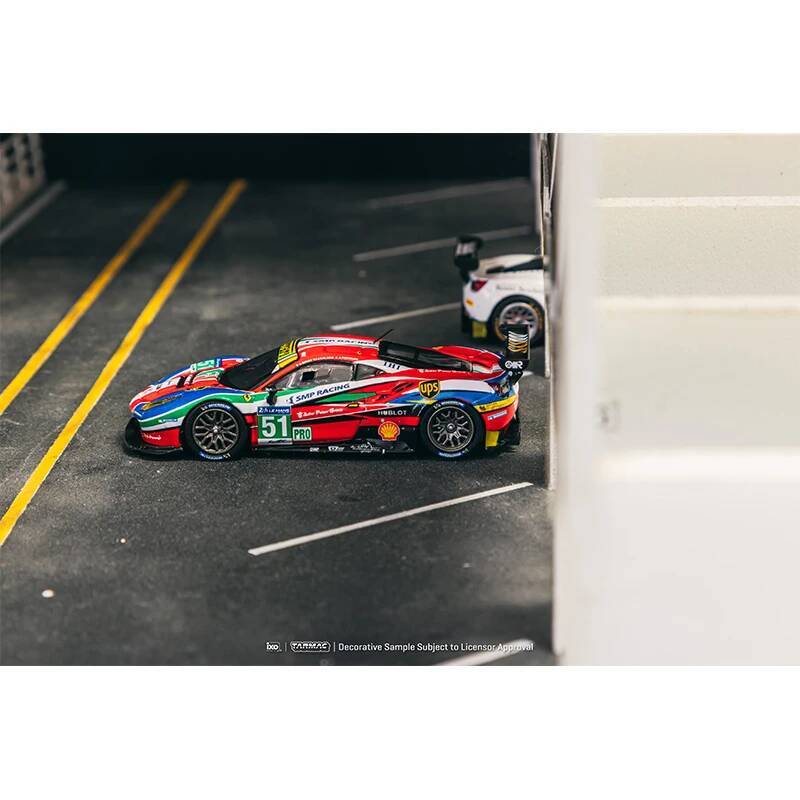 In Stock Tarmac Works 1:64 488 - огляд і ціна Die Cast Car 1 64